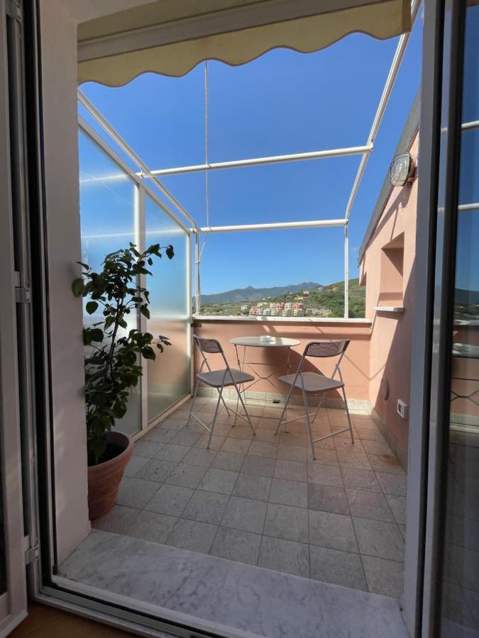 Appartamento Mimosa "A Casa Felice" Pietra Ligure Eksteriør bilde